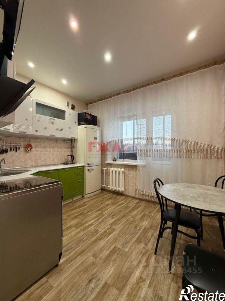 3-комн квартира улица Аммосова, 8,  д. 8