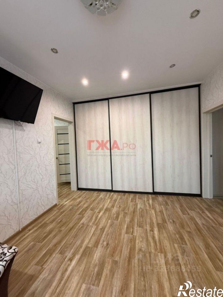 3-комн квартира улица Аммосова, 8,  д. 8