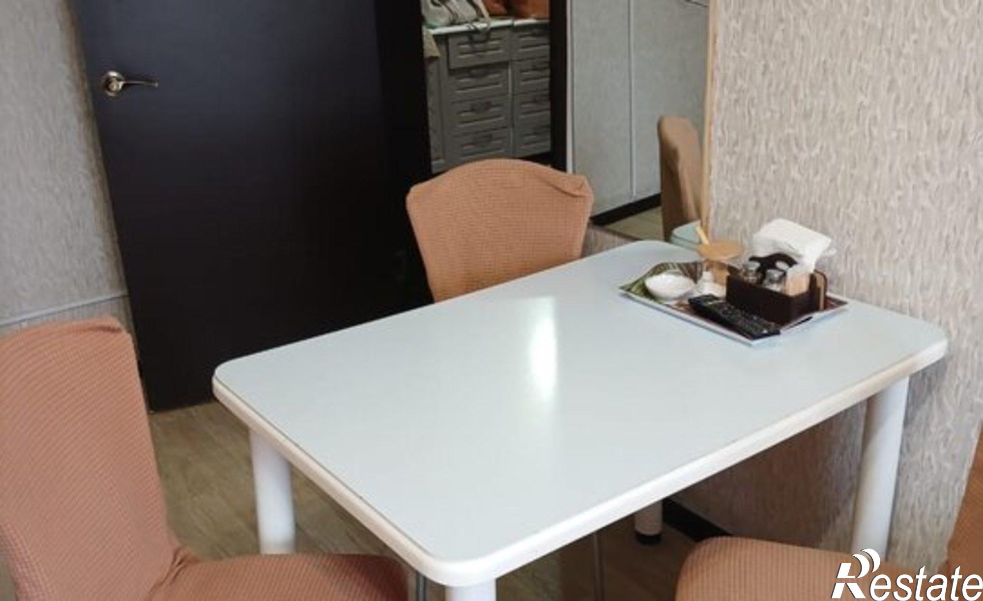 Купить квартиру за 3 200 000 рублей на Республика Саха (Якутия), Мирнинский район, микрорайон Новый Город, 13