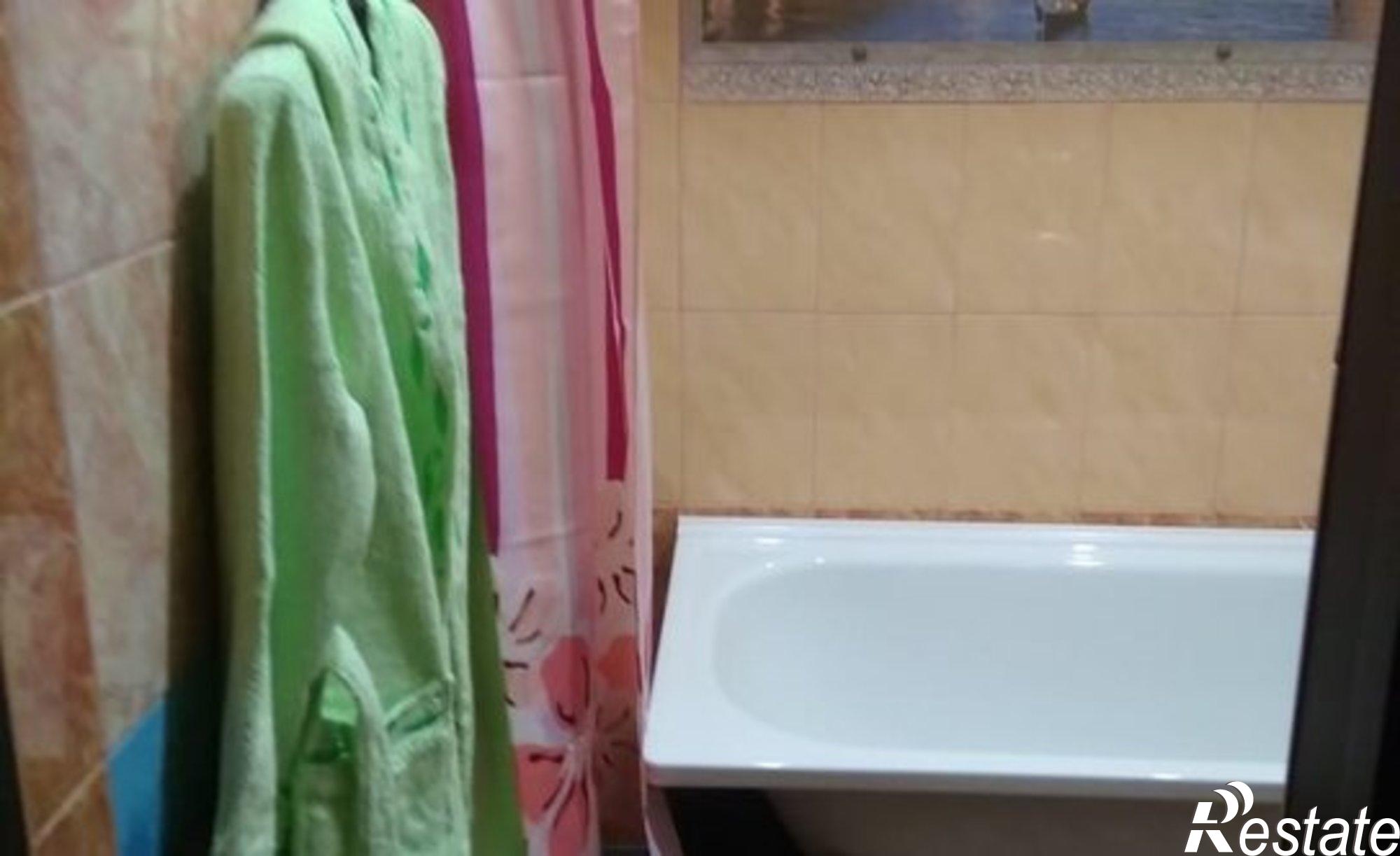 Купить квартиру за 3 200 000 рублей на Республика Саха (Якутия), Мирнинский район, микрорайон Новый Город, 13