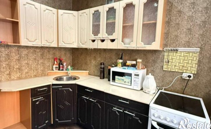 1-комн квартира улица Аммосова, 10/1,  д. 10/1