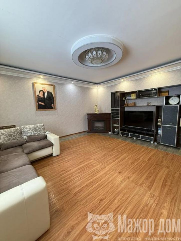 3-комн квартира Чурапчинская, 1/3