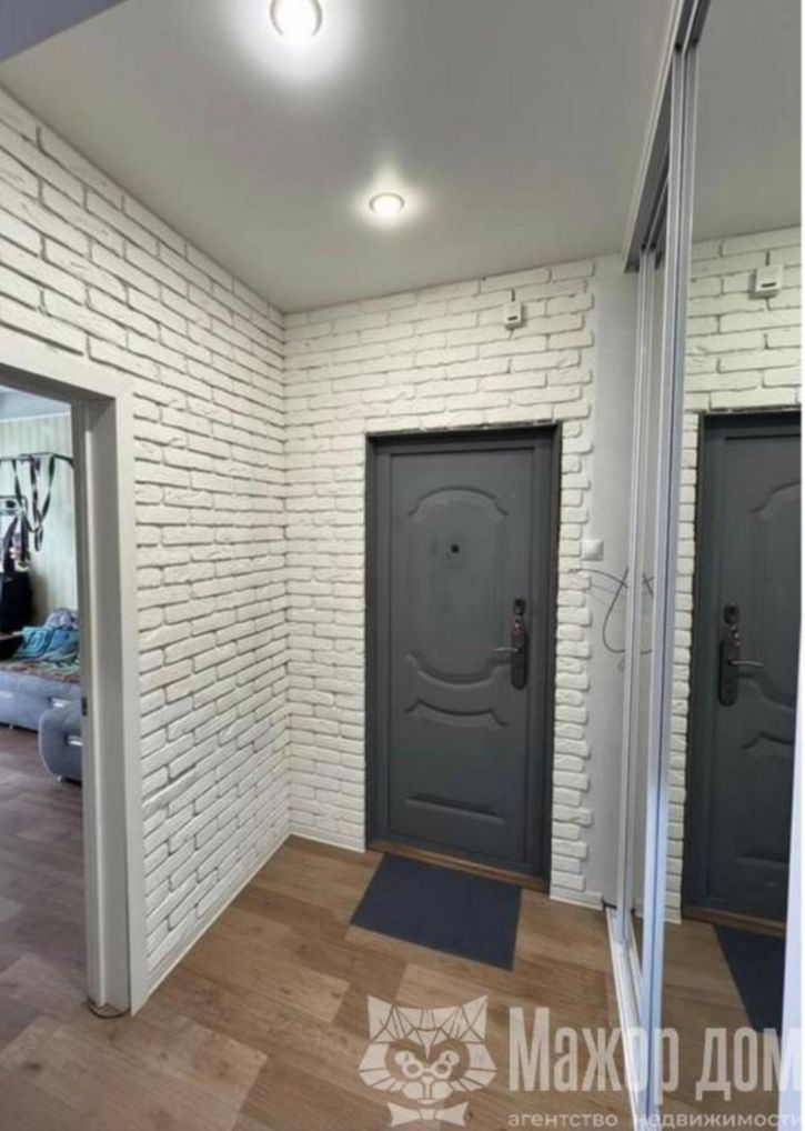 2-комн квартира Геологов Проспект, 77