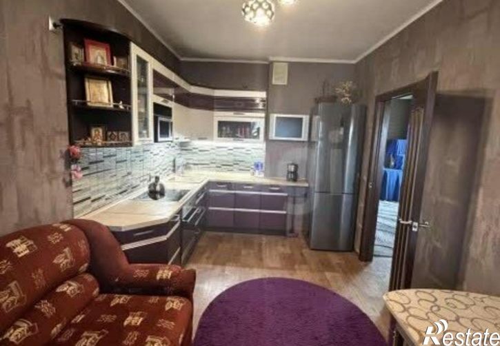 2-комн квартира Республика Саха (Якутия), Якутск, улица Богдана Чижика, 2/2