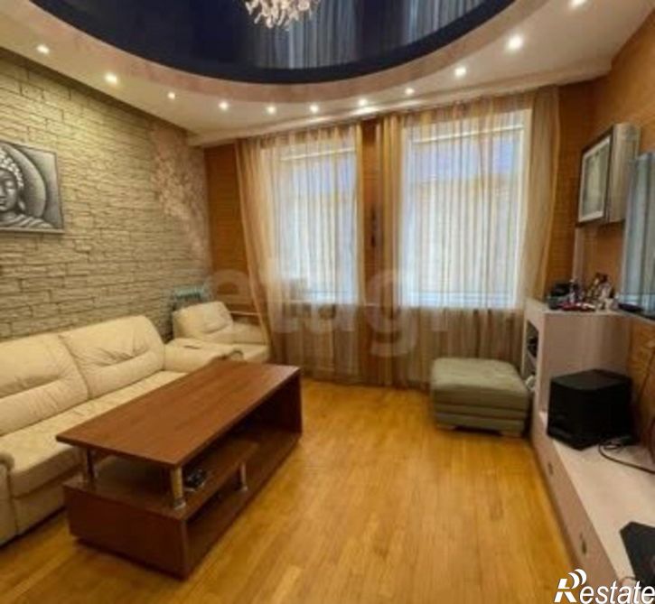 3-комн квартира Республика Саха (Якутия), Якутск, проспект Ленина, 10
