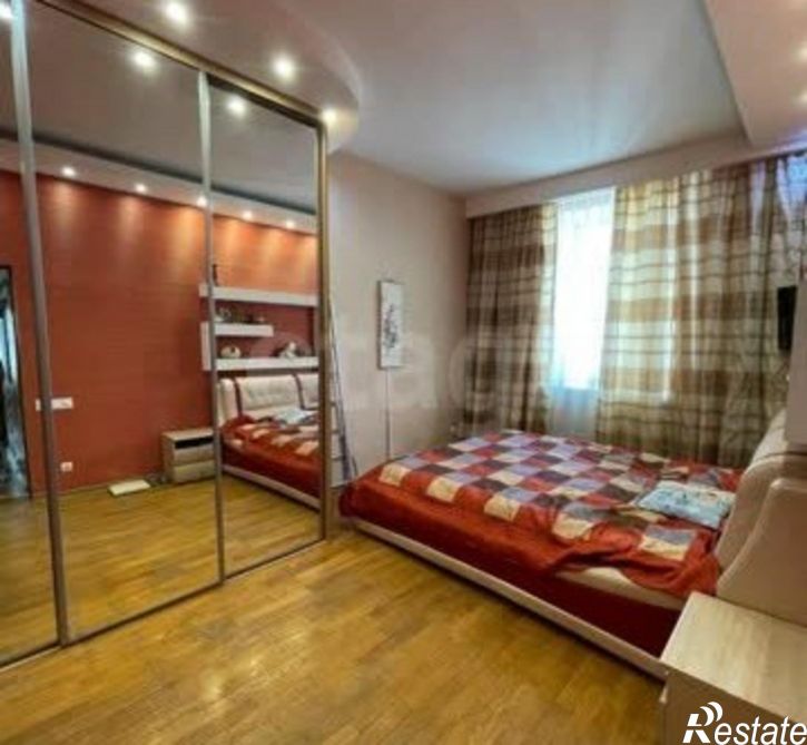 3-комн квартира Республика Саха (Якутия), Якутск, проспект Ленина, 10