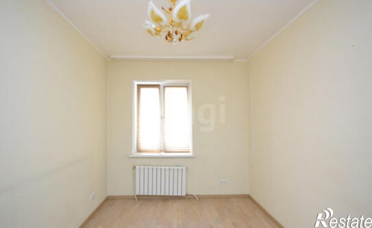 2-комн квартира Республика Саха (Якутия), Якутск, улица Петровского, 25/2