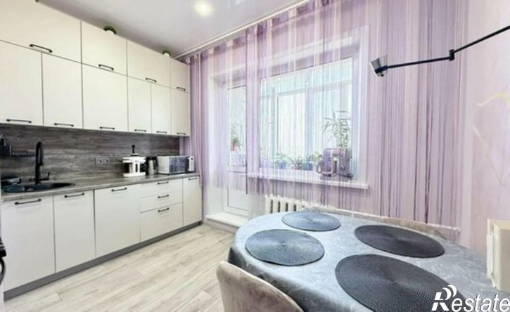 3-комн квартира пр-кт Геологов, 79,  д. 79