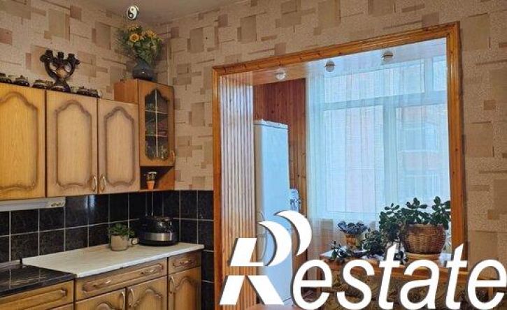 4-комн квартира проспект Дружбы Народов, 10/1,  д. 10/1