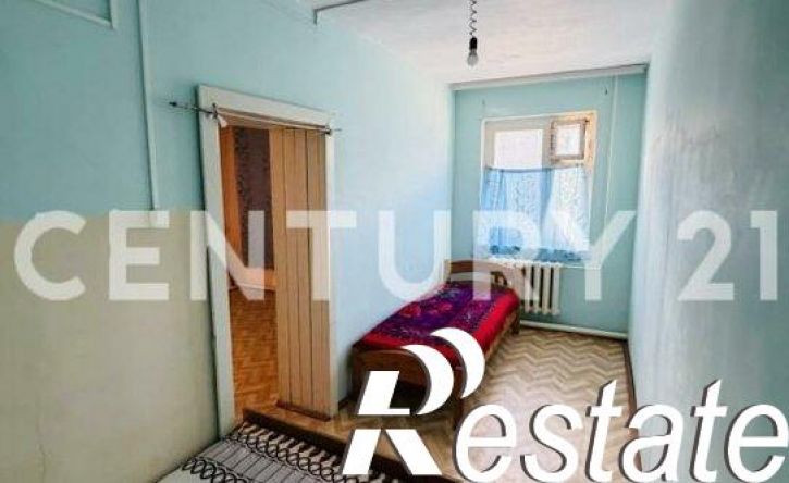 3-комн квартира улица Мира, 70Б,  д. 70Б